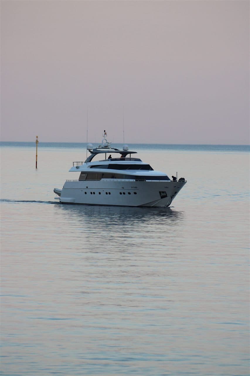 Yacht Rental