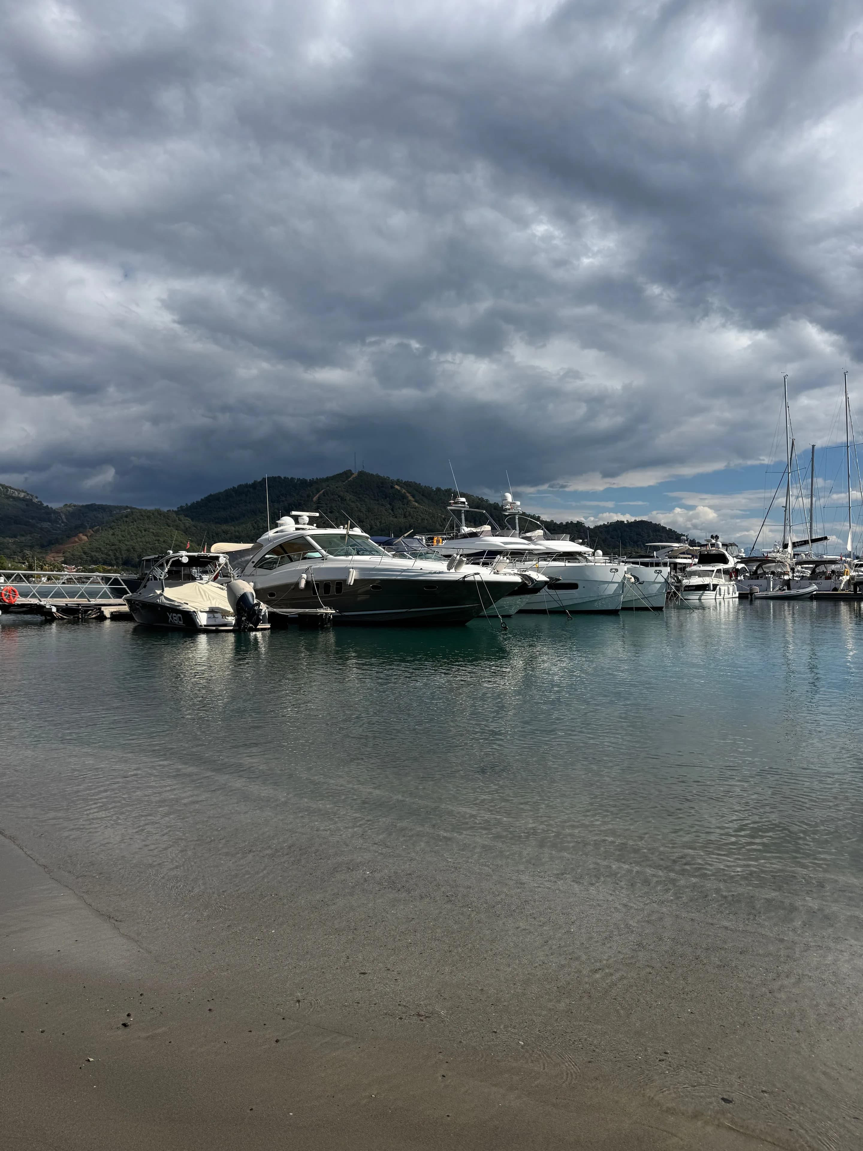 Yacht & Boat Rental