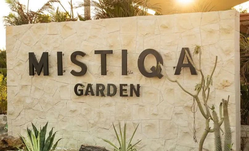 Mistiqa Island — Lebanese